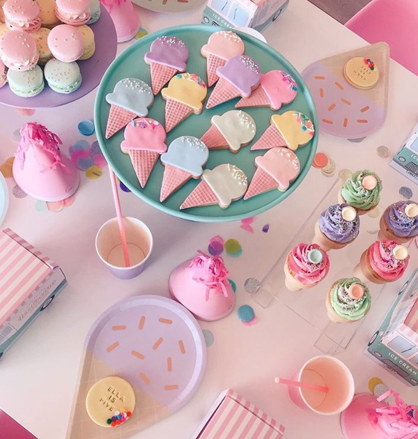 Ice cream party tablescape