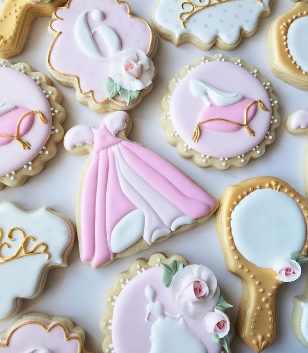 creative princess cookies