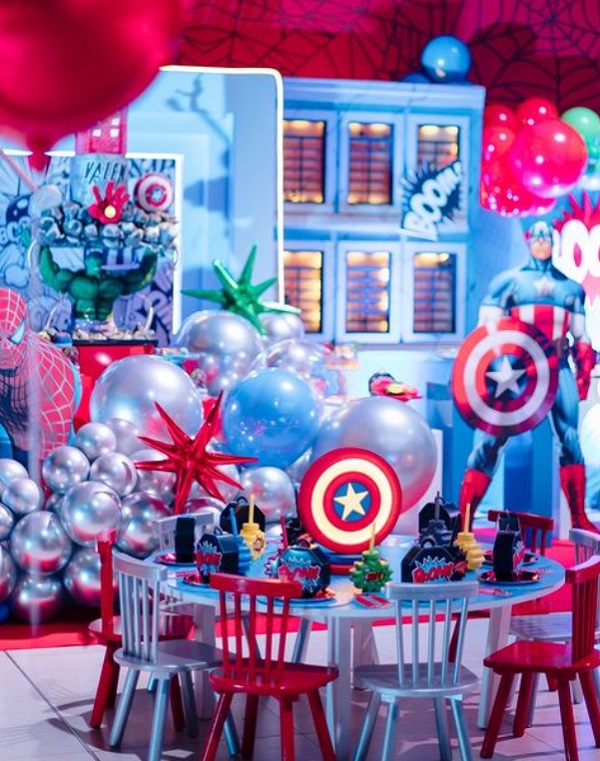 little superhero birthday table set up