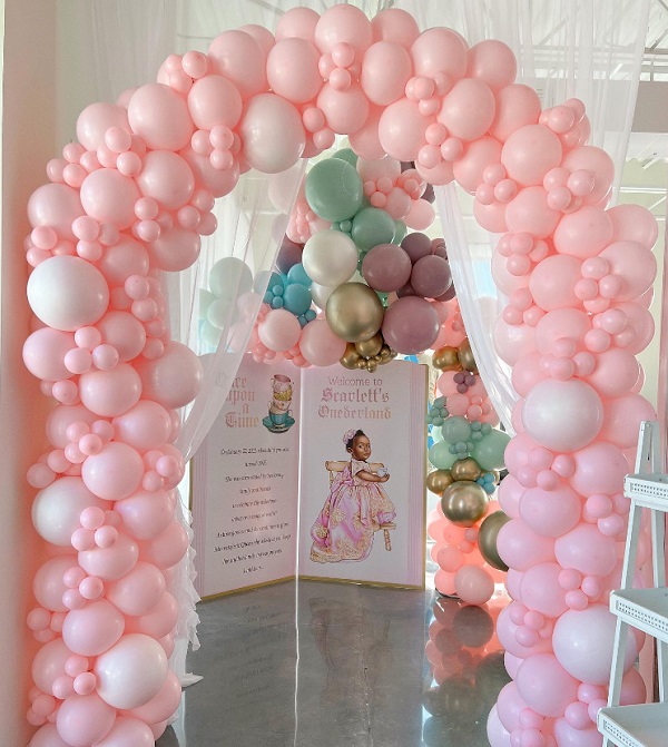 princess balloon arch