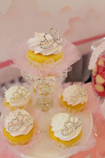 Bling Princess First Birthday Party pretty cupcakes