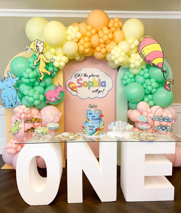 Dr Seuss 1st Birthday Theme