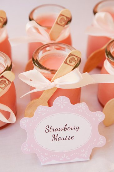 strawberry mousse with label G