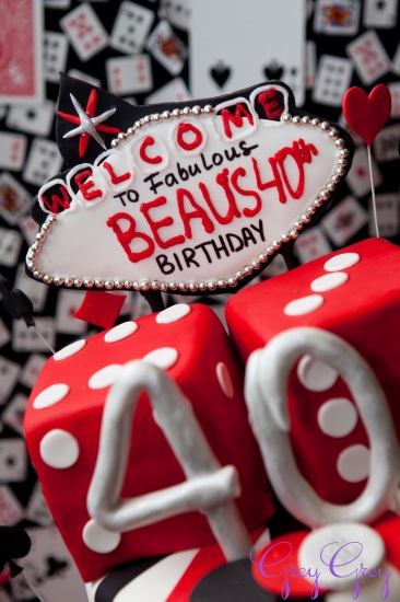 adult-40th-las-vegas-casino-birthday-party-ideas-decorations-poker-cake-ideas-close-up