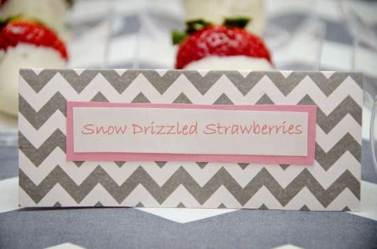 sweet-pink-winter-wonderland-snow-drizzled-strawberyy