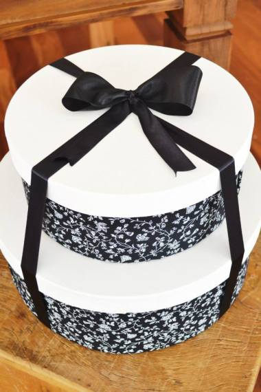 black-damask-70th-birthday-party-dessert-table-close-gift-box