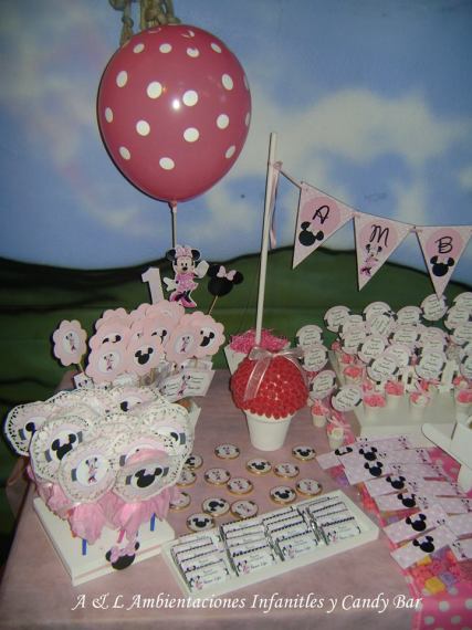 pink-polka-dot-minnie-mouse-party-ideas