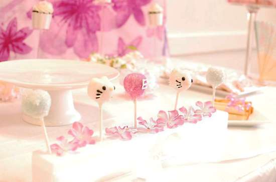 Hello Kitty Birthday Party cake pops