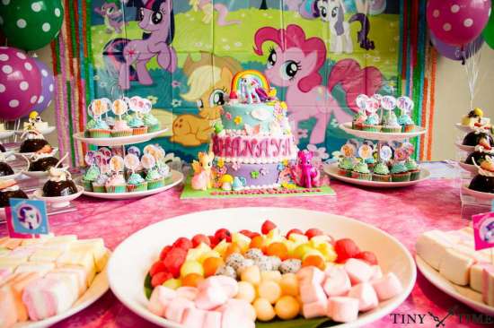 My Little Pony tea party ideas, dessert table