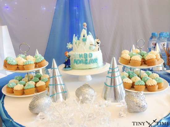 disney-frozen-birthday-party-cake