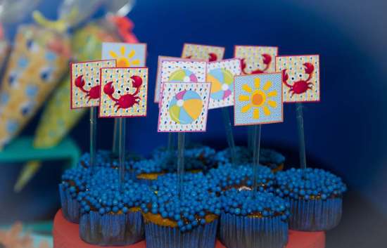 surf party cupcakes
