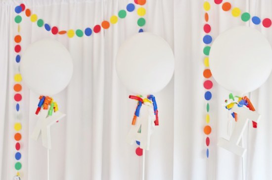 primary-color-birthday-party balloon decors