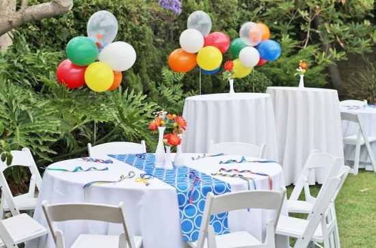 primary-color-birthday-party guest table ideas