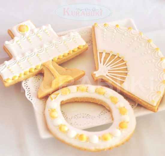 russian-princess-themed-birthday-party treats custom cookies beautiful