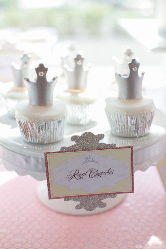 royal princess crown cupcake decoration