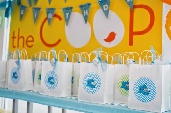 Bright-And-Chic-Octonauts-Birthday-Party-Gift-Bags