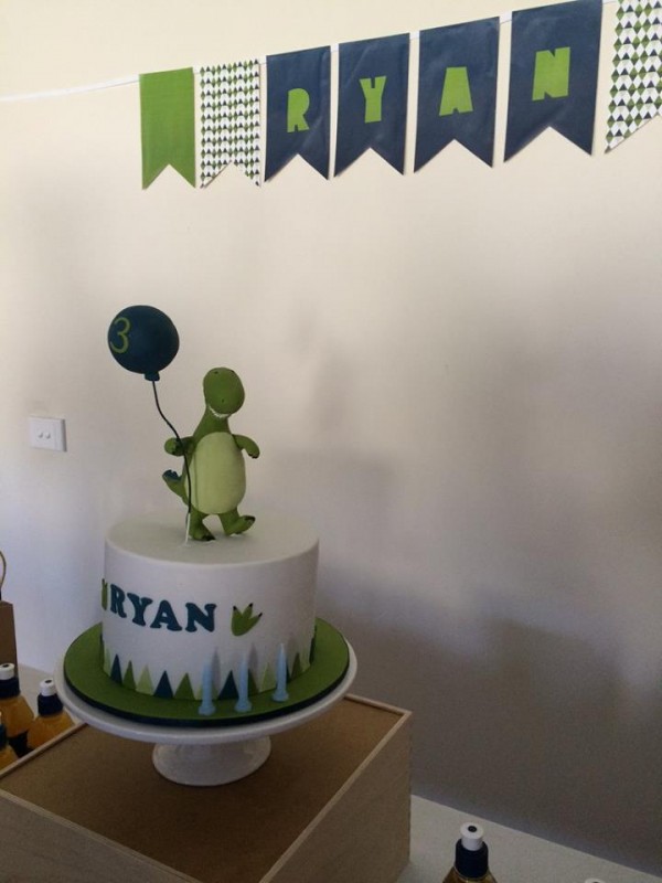 Dinosaur-birthday-party-cake-ideas-3rd-party