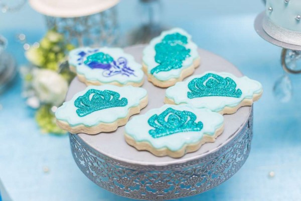 Frozen-Wonderland-Birthday-Party-Sugar-Cookies