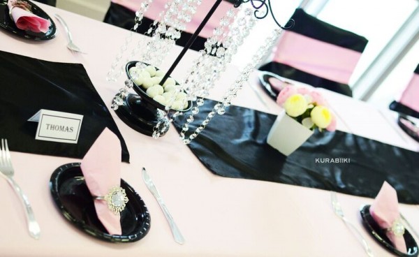 Elegant-Paris-Birthday-Party-Table-Decorations