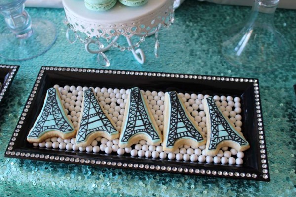 Sweet-Sixteen-Paris-Style-Birthday-Eiffel-Tower-Cookies