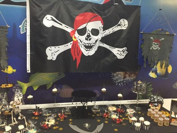 Pirate-Birthday-Party-Treat-Table