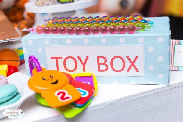 Toy-Box-Birthday-Celebration-Colorful-Keys