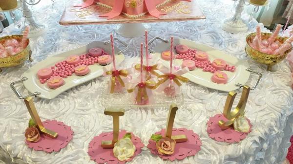 pretty-pink-princess-birthday-party-treats-snacks