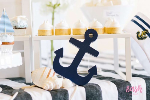 Modern-Nautical-Birthday-Party-Anchor-Shells