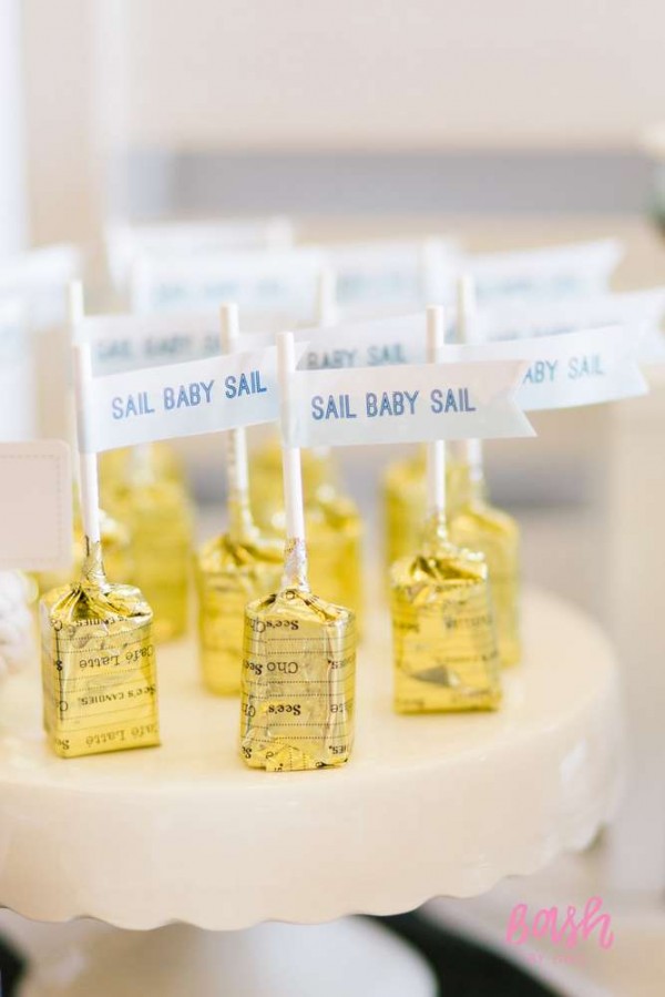 Modern-Nautical-Birthday-Party-Lollipops