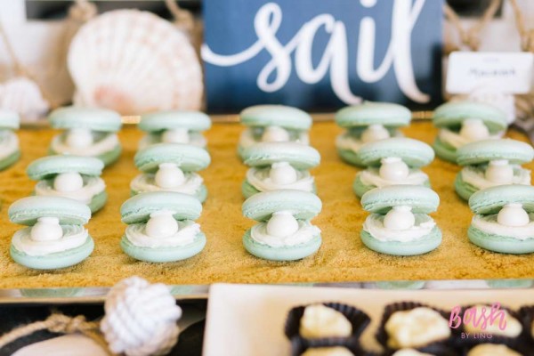 Modern-Nautical-Birthday-Party-Macarons