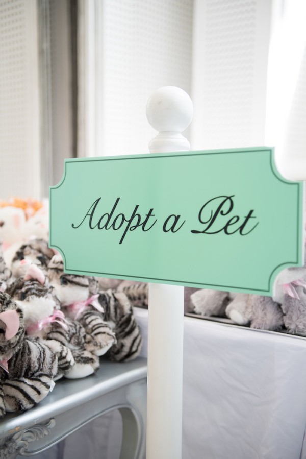 Modern-Breakfast-At-Tiffany’s-Inspired-Birthday-Party-Adopt-A-Pet