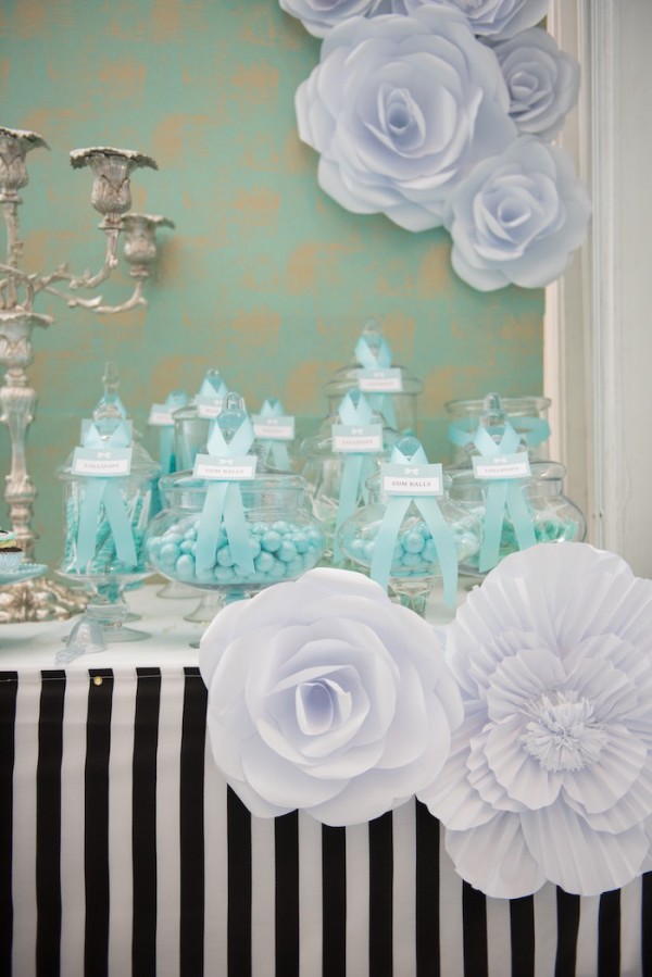 Modern-Breakfast-At-Tiffany’s-Inspired-Birthday-Party-Candies