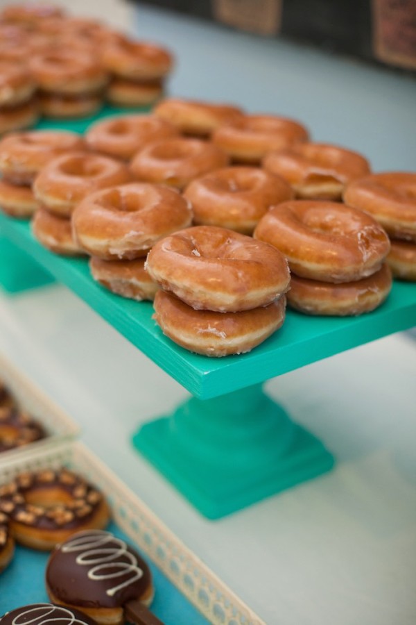 Modern-Breakfast-At-Tiffany’s-Inspired-Birthday-Party-Donuts