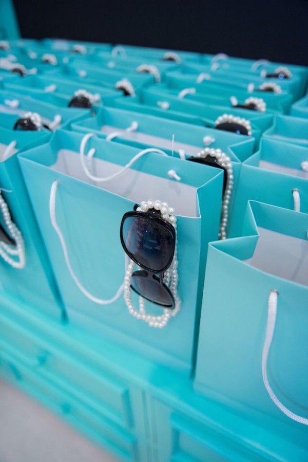 Modern-Breakfast-At-Tiffany’s-Inspired-Birthday-Party-Gifts
