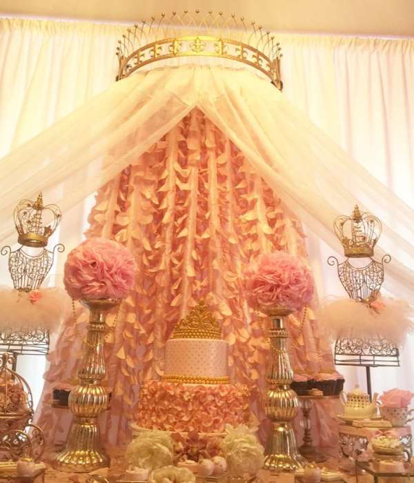 Golden-White-And-Pink-Princess-Birthday-Party-Canopy-Backdrop