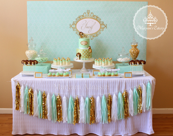 Green-And-Gold-Lion-1st-Birthday-Buffet-Table