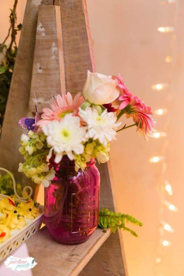 Enchanted-Garden-Birthday-Party-Flowers-Vase