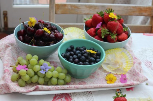 Little-Flower-Birthday-Party-Fruit-Trays