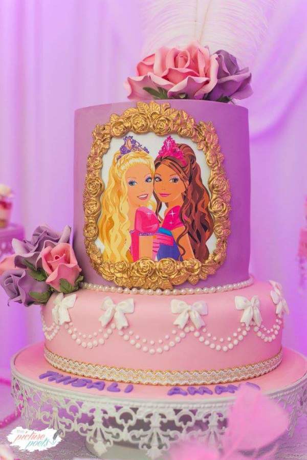 Barbie-Fashionista-Birthday-Bash-Cake