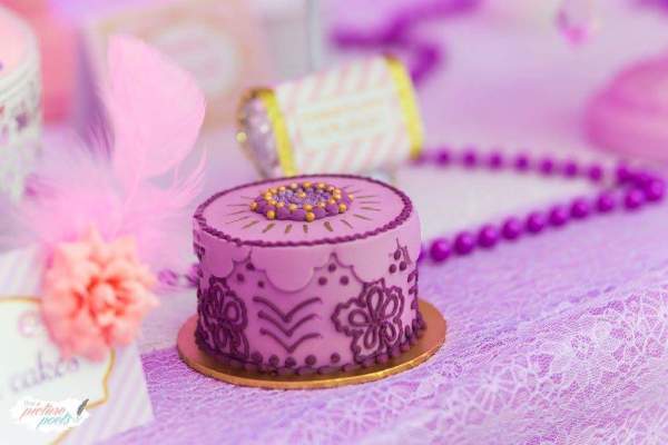 Barbie-Fashionista-Birthday-Bash-Purple-Mini-Cake