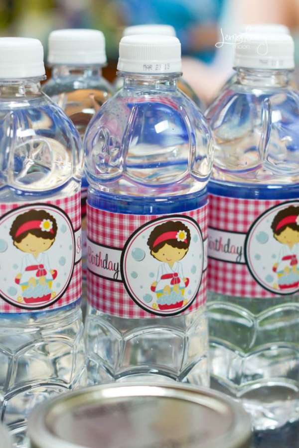 Irresistible-Colorful-Spa-Party-Bottled-Water