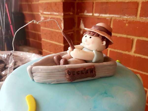 Bait-Shop-Birthday-Table-Fisherman-Topper