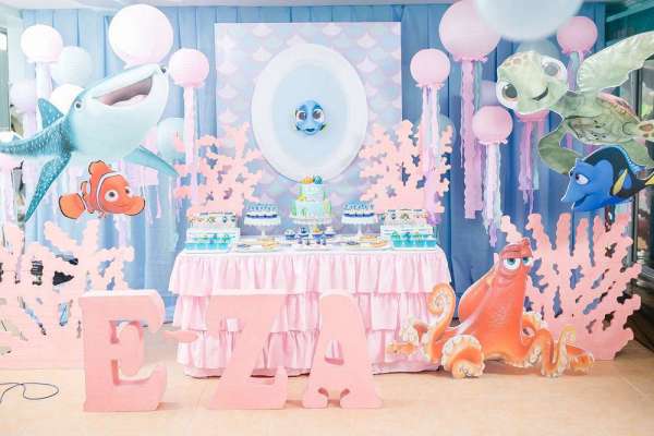 Finding-Dory-Pool-Party-Dessert-Table