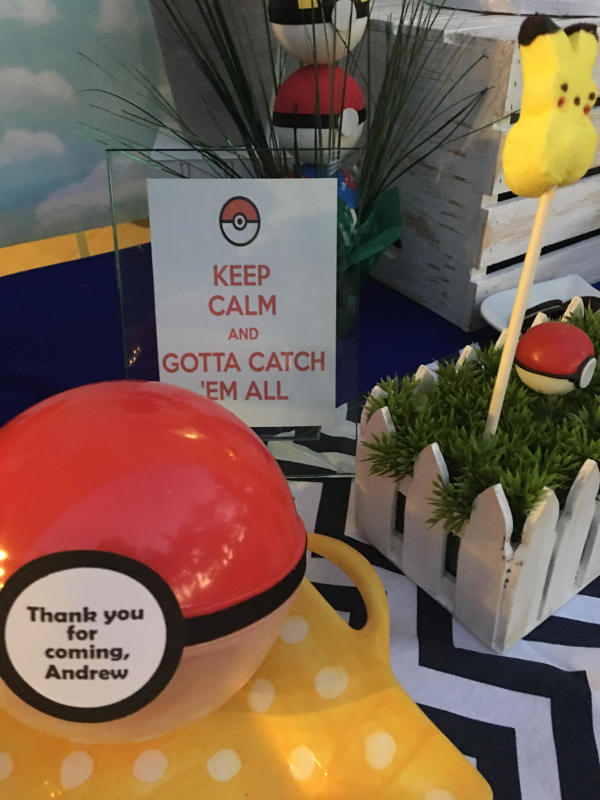 Classic-Pokemon-Go-Birthday-Keep-Calm-Sign