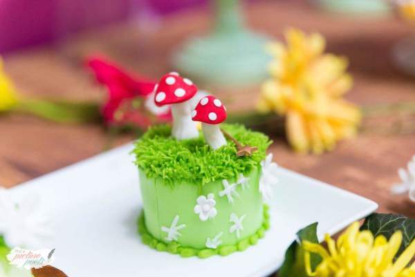 Magical-Tinkerbell-Party-Toadstools