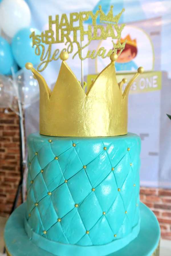 Royal-Tiffany-Inspired-Blue-And-Gold-Birthday-Cake