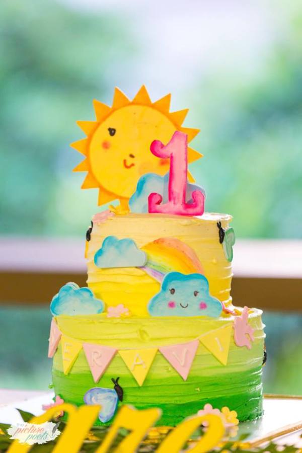 Whimsical-You-Are-My-Sunshine-Birthday-Cake
