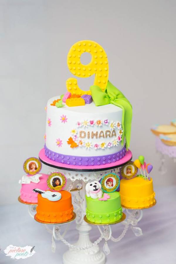 Modern-Lego-Friends-Birthday-Cakes