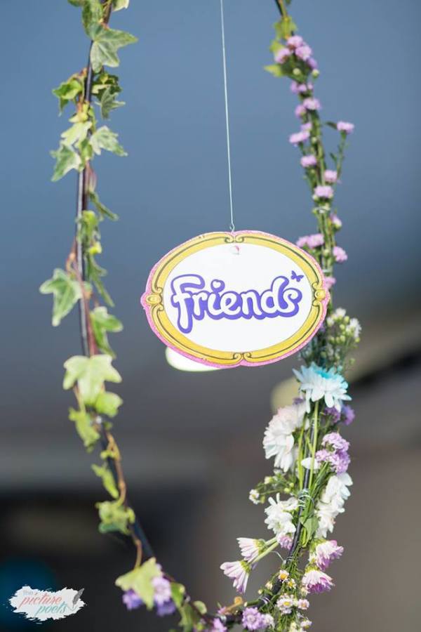 Modern-Lego-Friends-Birthday-Graphic-In-Garland