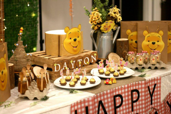Winnie-The-Pooh-Bear-Birthday-Party-Wrapped-Chocolates